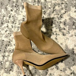 NWT Zara stretch fabric ankle boots